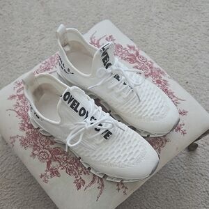 Chic White Women's Sneakers with Text Detail